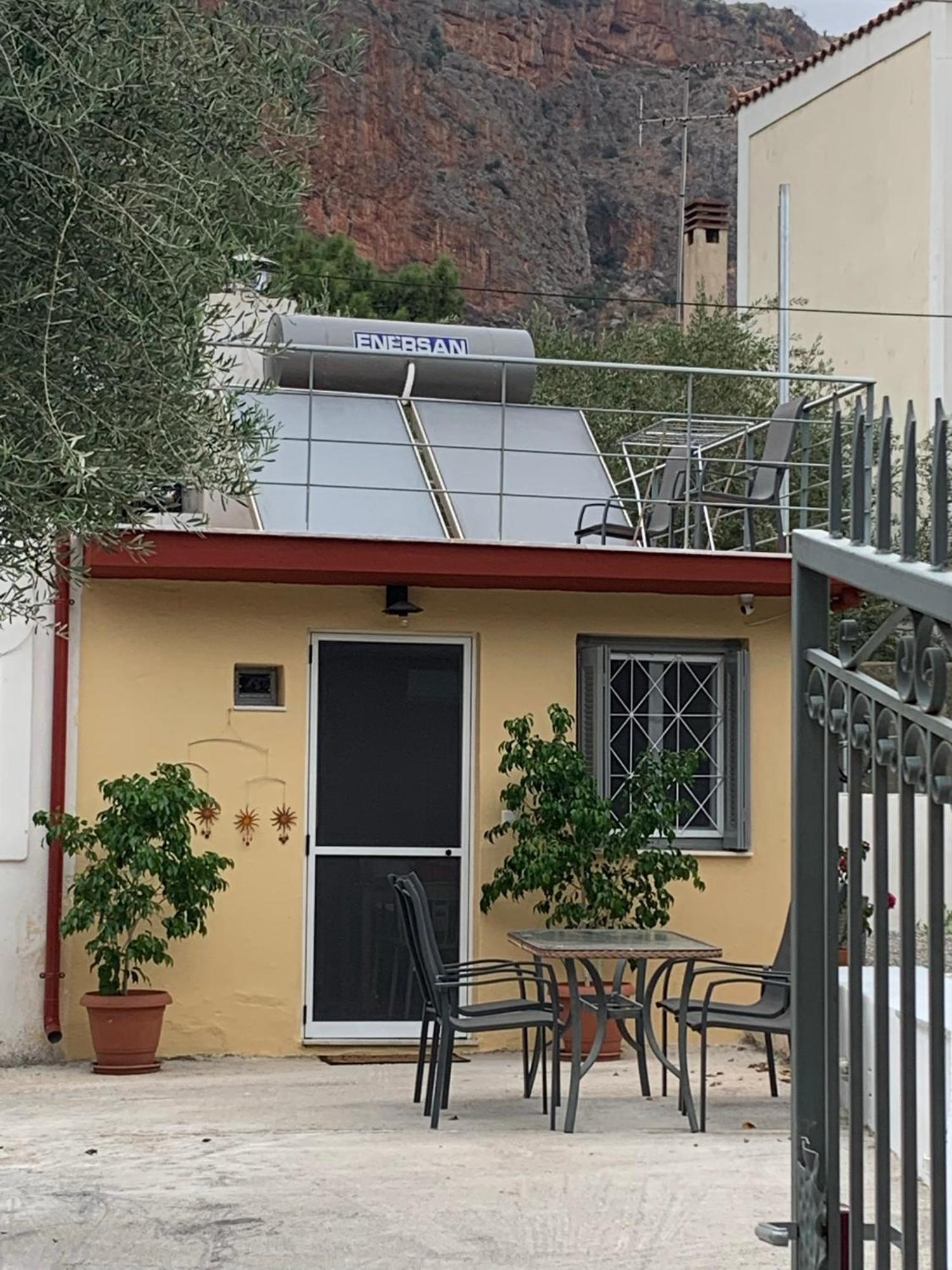Zacharos Elegant Studio Leonidio Exterior photo